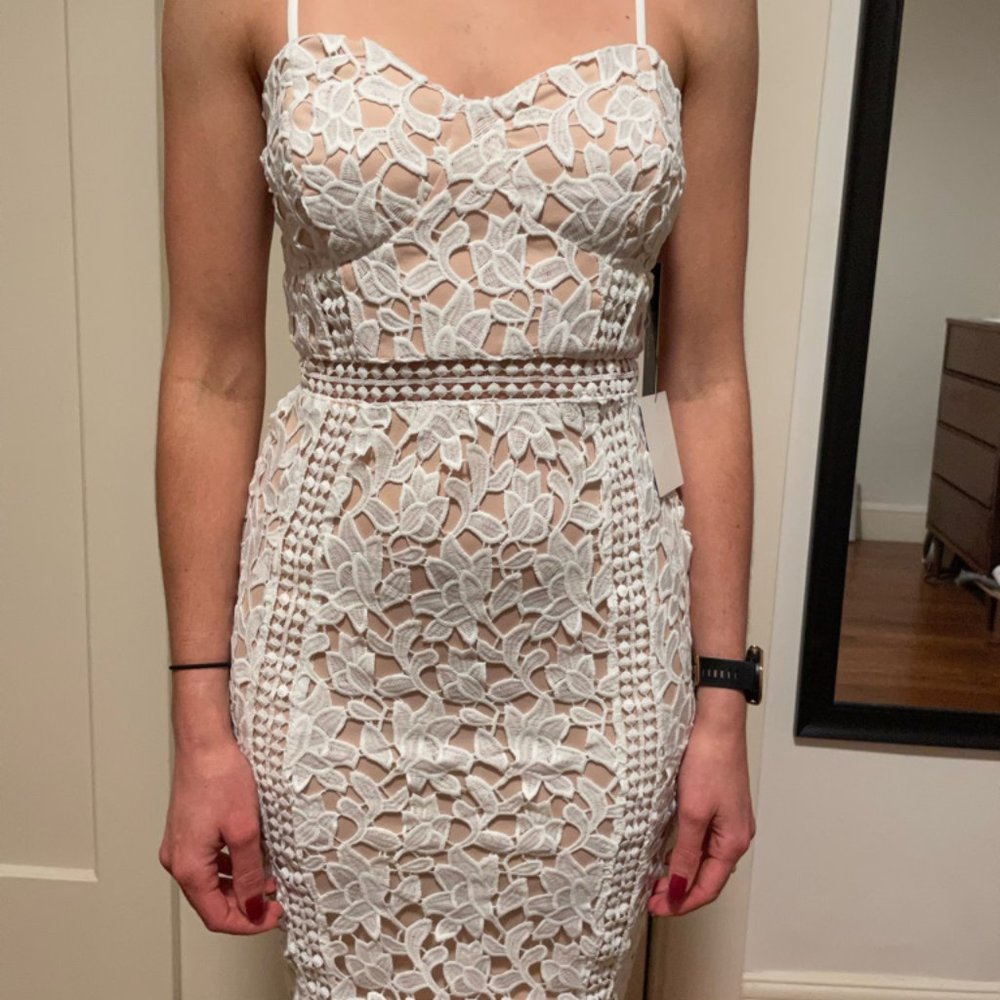 NWT Lulu's little white lace dress